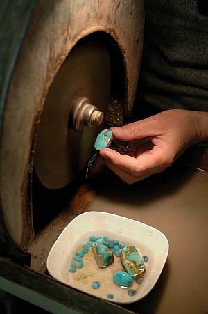 Cutting and Polishing of Persian Turquoise